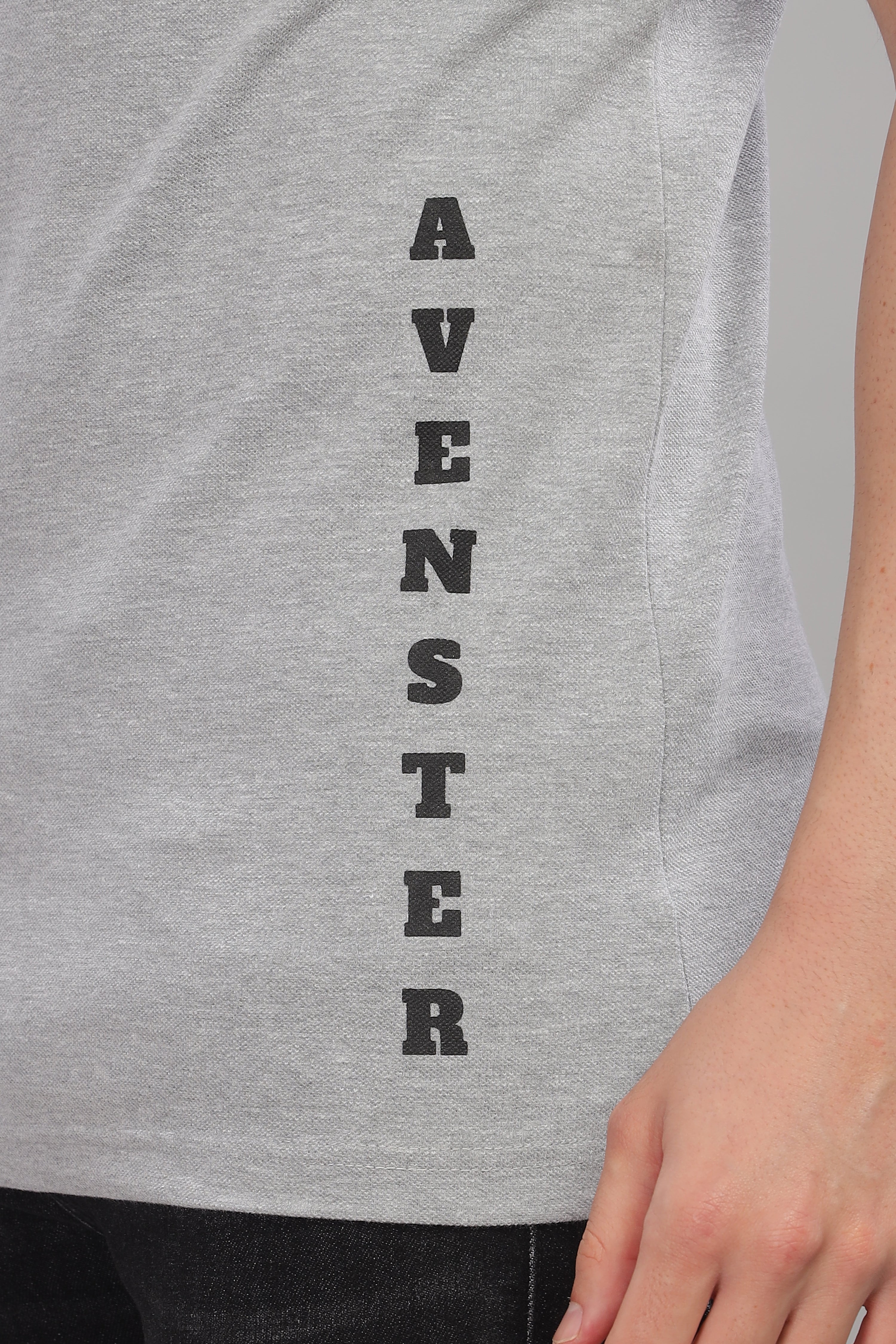 Avenster Men's Grey Cotton Polo Shirt with White Chest Patch