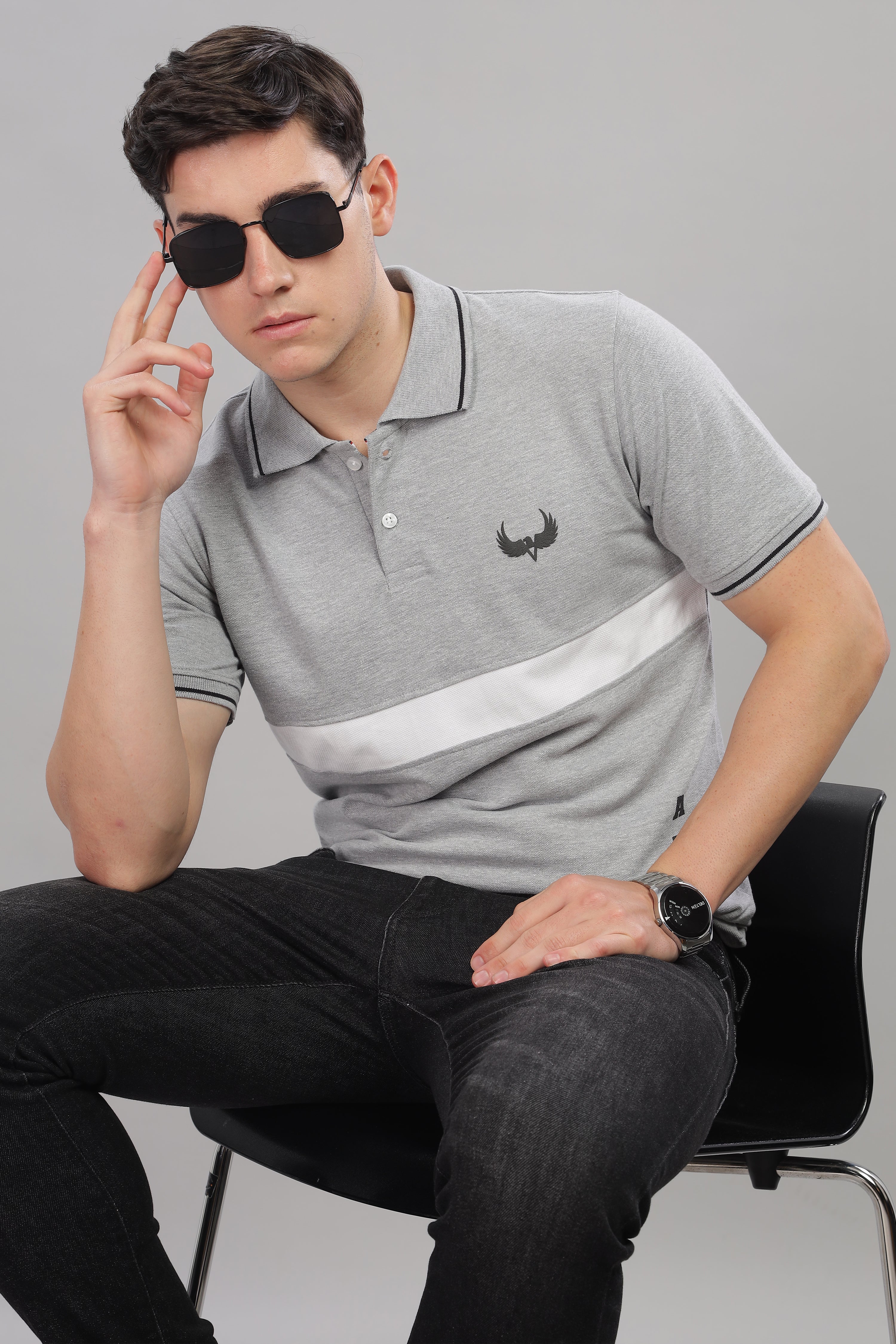 Avenster Men's Grey Cotton Polo Shirt with White Chest Patch