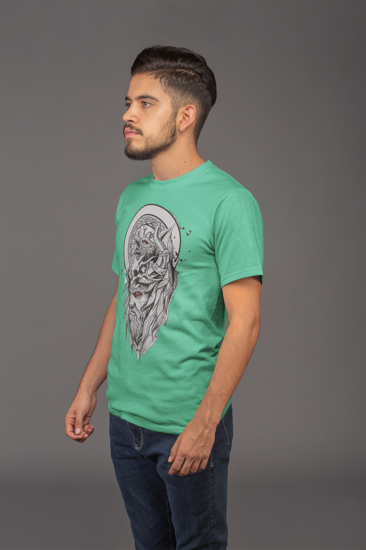 Avenster Green Graphic Print T-shirt